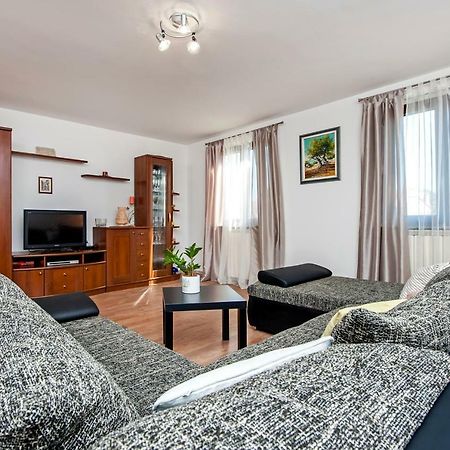 Apartment Nika 罗维尼 外观 照片