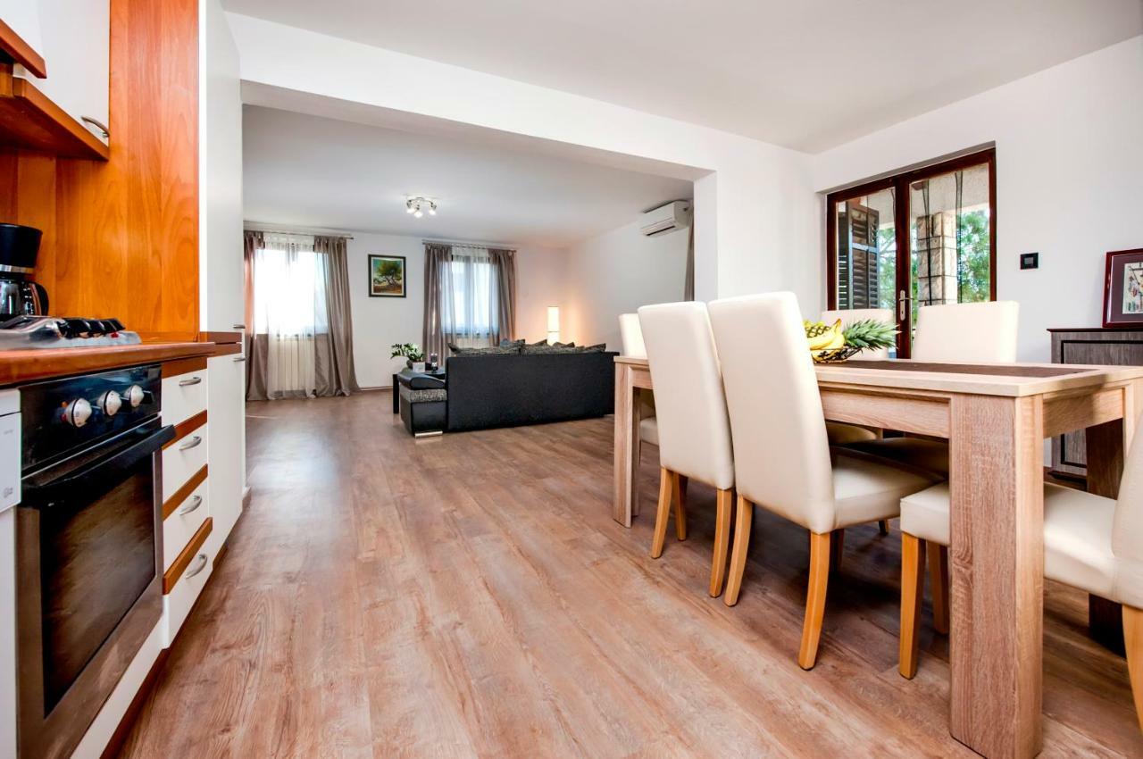 Apartment Nika 罗维尼 外观 照片